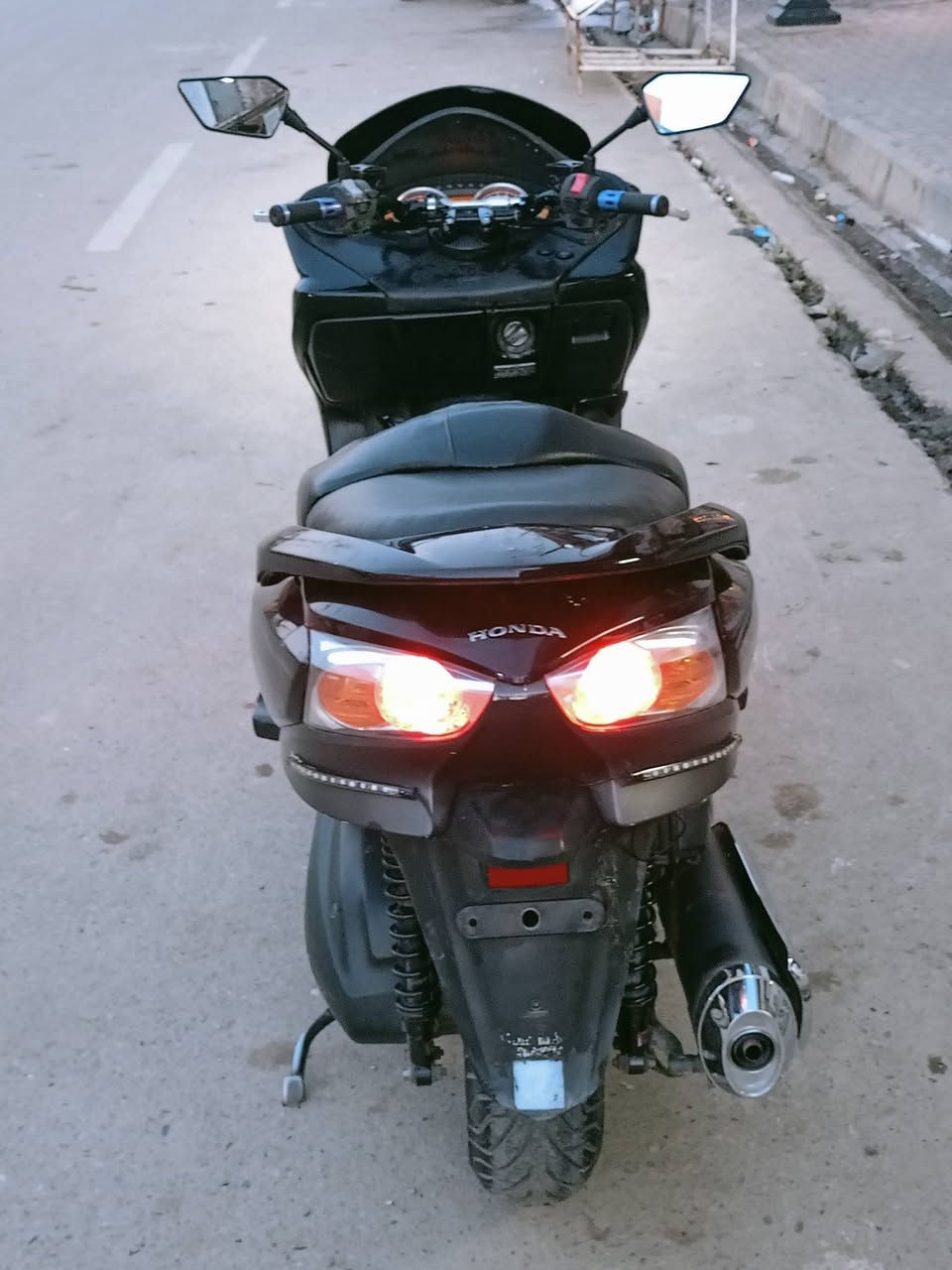 السلام عليكم درجه فورزه0.10 للبيع او مراوس حسب القناعه دراجه  فول وكلشي معايزه بس مبدل بستن مكينه بس من فوك مفتوحه وجوه ما مفتوح بيها برغي وصوتها ناعم معدل شرط150 السعر مليون وبي مجال
***********
***********
