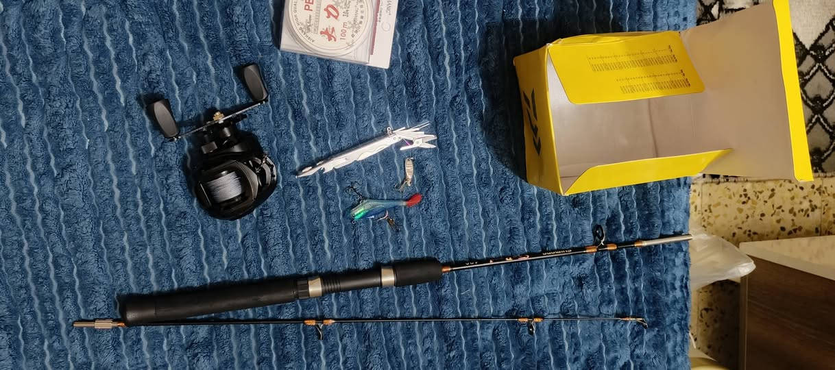 سلام عليكم إخوان شلعه امزون مكينه ماركه (مولونيت)خيط ماركه (اون لاين) كتان وقصبه  ماركه (شيمانو)الطول متر وعشين وخداعتين وسكين متعدده الاستقدامات  السعر ٣٥ ألف لا يوجد توصيل الرقم للتواصل  7736103923  المكان موصل الجانب الأيمن
