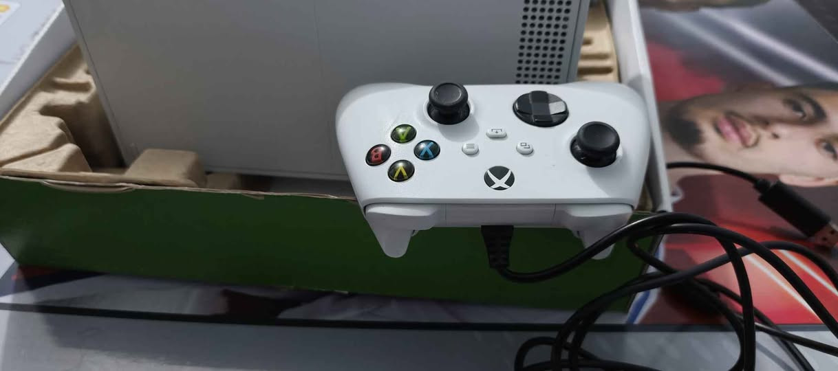 سلام عليكم
​🎮 للبيع: Xbox Series S (إصدار 2022) لوك ستيكر 
1-اسخدام بسيط كلش نضيف شخط مابي  كارتون مطابق 
2-جوستك واحد(1) واير فقط ليس بلوتوث 
3-ملحقات اضافية ماوس وكيبورد وماوس باد وسماعات كلهن جدد
4-السعر كامل 375💵الف سعر ثابت 
5-مكاني كركوك توصيل موجود كركوك, العراق


**إذا كنت صاحب هذا الإعلان وتريد حذفه لأي سبب، رجاءا أرسل رسالة إلى الدعم الفني**