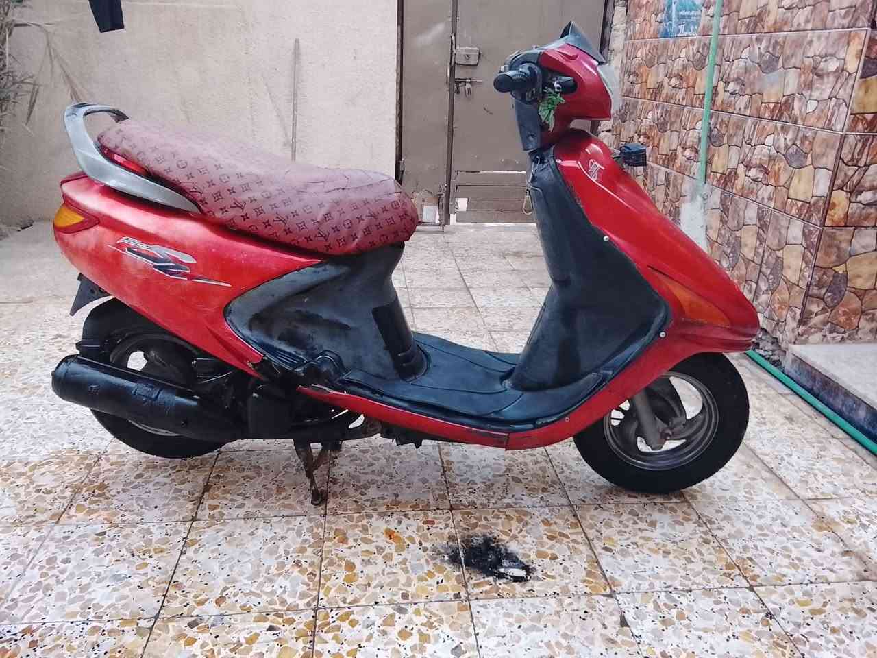 السلام عليكم دراجه فراشه فحل بلاد للبيع الدراجه كامله مانقصه شي كهربائية كلها شغاله مكينته خرسه الدراجه تايرات جدد دبلات جدد الدراجه ب المشي لاسولف طيرر العنوان قضاء المدينه السعر 350 وبيه مجال للطيبين


**إذا كنت صاحب هذا الإعلان وتريد حذفه لأي سبب، رجاءا أرسل رسالة إلى الدعم الفني**