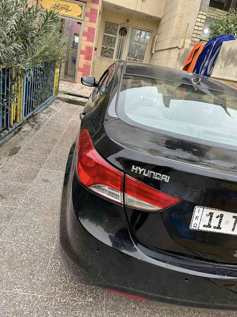 السلام عليكم ورحمة الله وبركاته 
سياره النترا  موديل ٢٠١٤ جديده ما بيه اي شي محرك مالته ١٨٠٠رقم بغداد باسمي سعر ١٠٥بيه مجال حك جيه رقم ***********
