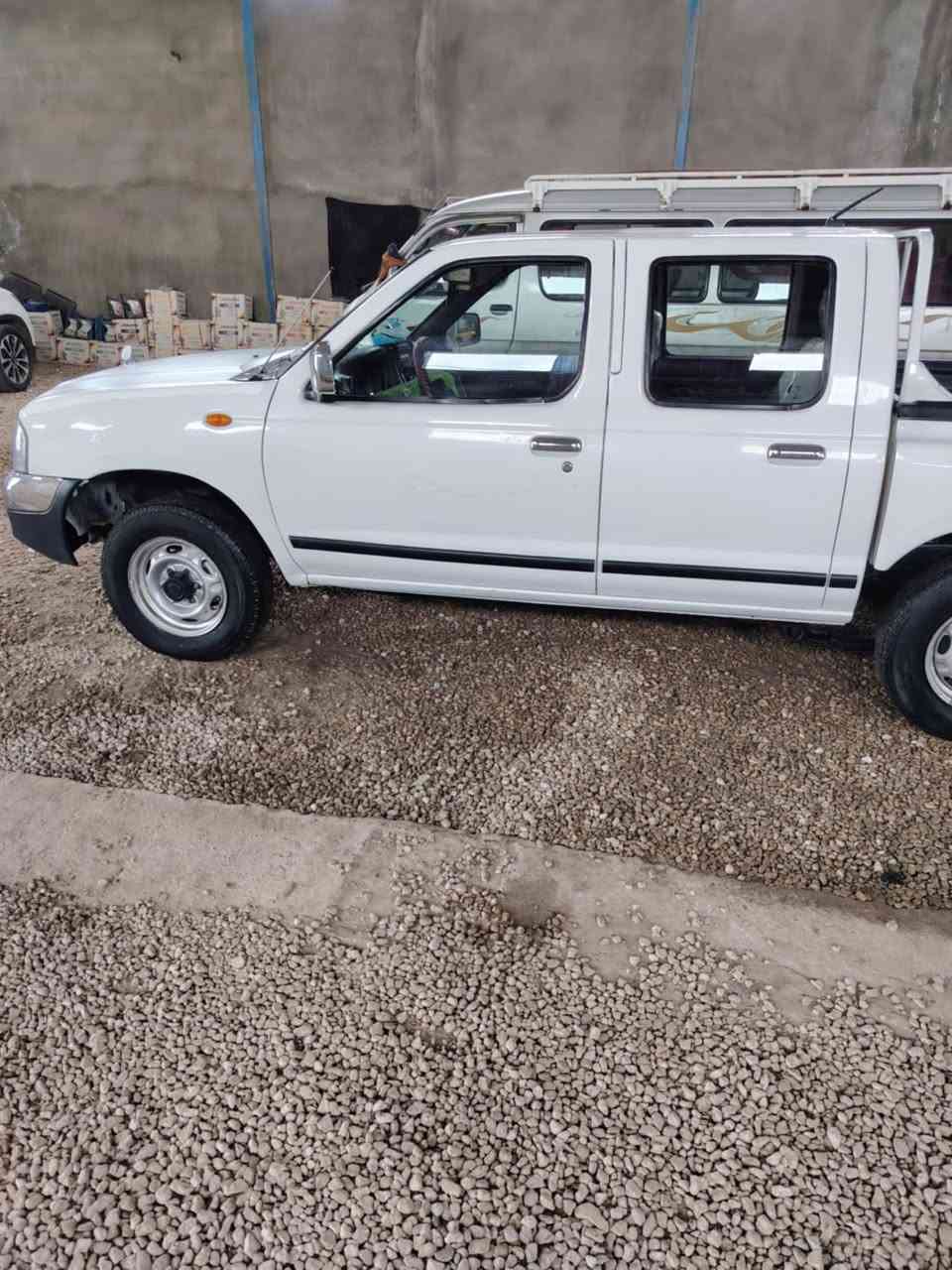 السلام عليكم نيسان بيكم 2016 وارد سعودي  فول مواصفات مري اكبار رقم مثنى مداور ثاني السياره بيه اربع قطع مكينه كير اكسل كفاله تايرات جديده سياره ما ناقصه برغي تبريد  ثلج تدفئه نار سياره مال جناي السعر 150 وبيه مجال الاستفسار أكثر الرقم*********** مكاني النجف الاشرف
