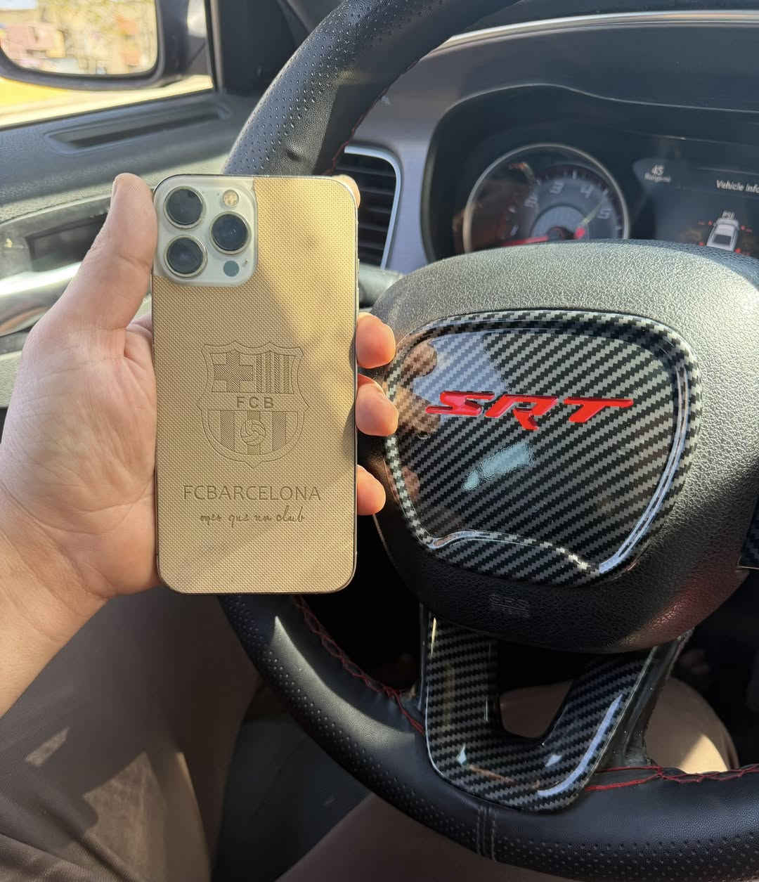 السلام عليكم ايفون 13 برو ماكس. 1 تيرا.   مبدل شاشه وبطارية أصليات.      مكاني بغداد. سعره. 500. 
***********
