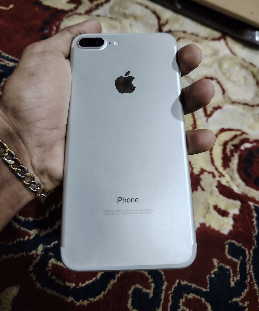 السلام عليكم للبيع ايفون 7 بلاص ذاكره 128 بطاريه 100 
للبيع ويرهم مراوس شعندك نزل وتحياتي 🖐..!!


**إذا كنت صاحب هذا الإعلان وتريد حذفه لأي سبب، رجاءا أرسل رسالة إلى الدعم الفني**