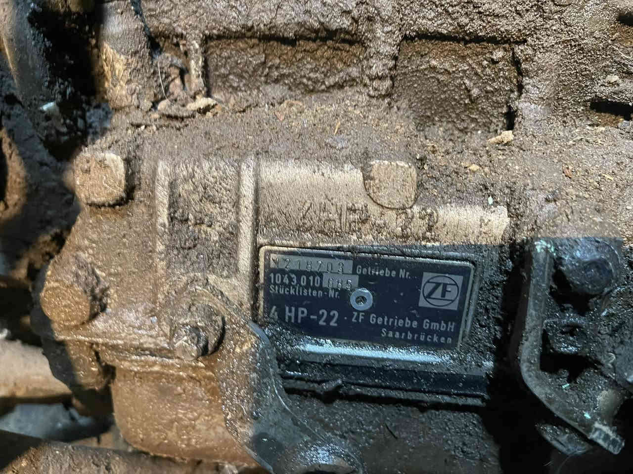 السلام عليكم كسر للبيع مكان واسط حجم 520كيرسعر400الف***********
