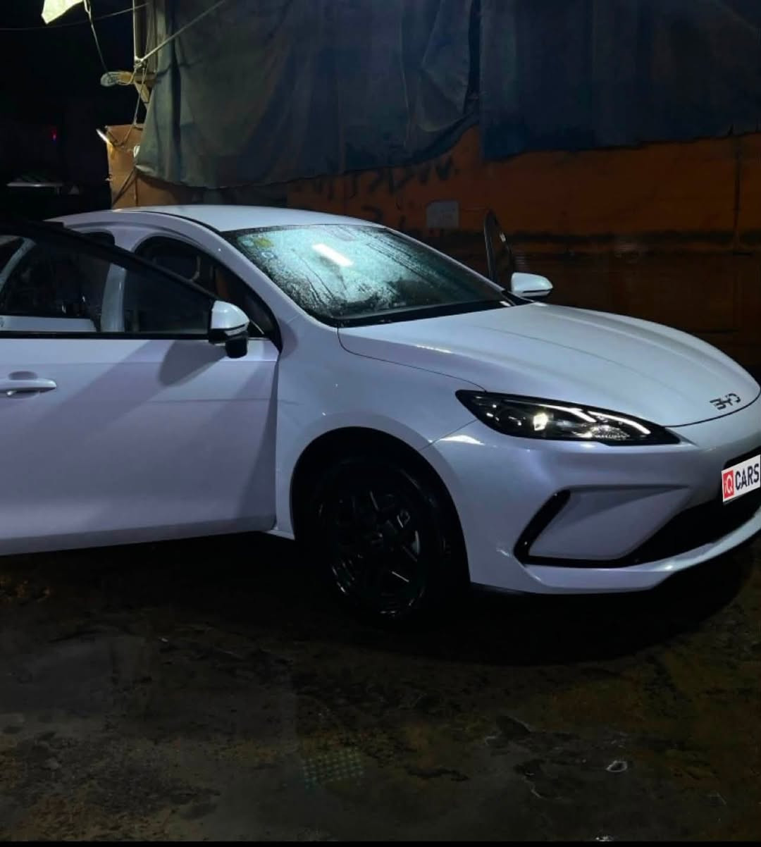 BYD seal 5
المواصفات المعروفة 

التفويلة 2100 كيلو 

سعة الخزان 65 لتر 

ماشية 16 الف كيلو 

السيارة مكفولة من الصبغ والتبديل 

مكفول كلشي بيها بطارية ومحرك وشرط الفحص 

عدة وياها كاملة سبير وملحقاته وشاحنة اصلية  

ارضية السيارة مسويها ( جلد ) 

والكشنات تلبيسة 

كشنات السيارة محد كاعد عليهن اول مشتريتها حاط التلبيسات تكدر تشيلهن وتكدر تغسلهن وتكدر تعوفهن 

السيارة بيها شخط واحد بالباب طفل شاخطها 

وجوه دوسة الباب هم اكو شخط 

السعر 19.200 وبيها مجال بسيط 

رقم بغداد والتحويل ثاني يوم

مكاني بغداد الدورة 

تفاصيل اكثر 

***********
