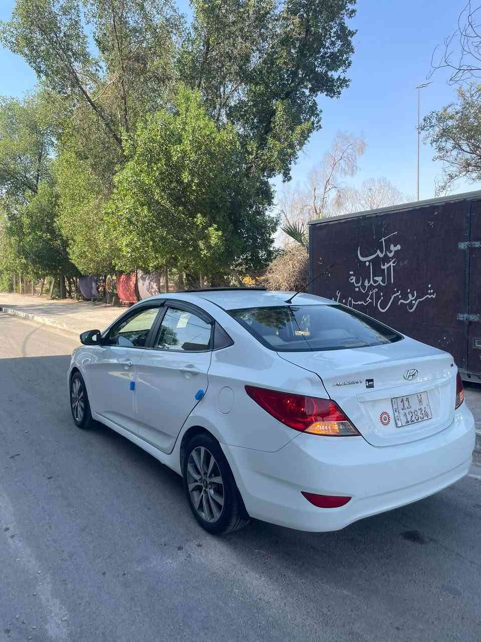 السلام عليكم اكسنت 2014 خليجي بيه صبغ باب خلفي بدون دواخل بدون تبديل مكينه 1600 ممفتوح على حطت شركه مابيه اي نقص سعر 93 بيه مجال مكان بغداد جديده رقم ***********
