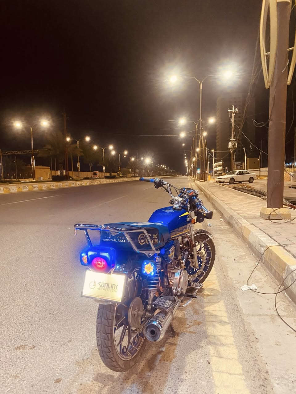 دراجه ايراني نامه برو محرك (200)دراجه نضيفه موديل (25) سعره 750 ألف
***********
