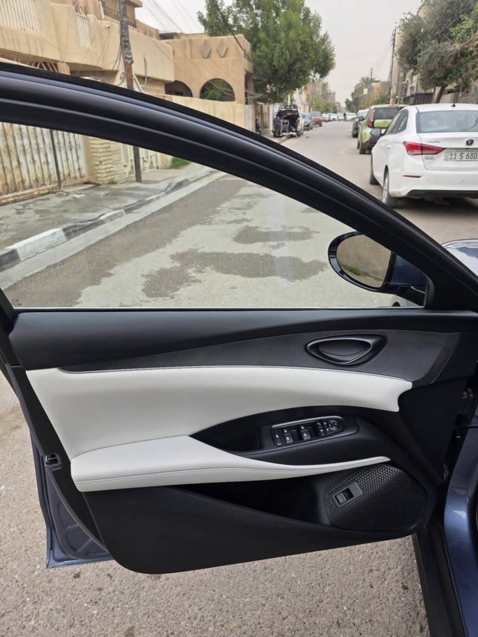 BYD SEAL 6 / 2025
ماشية 7000
اللون المميز ( بلو بيري )
السيارة بأسمي 
وياه الشاحنه الاصلية الي تشحن بدون ايرث
السيارة قفل 22 مليون
بالاضافه الى برمجه كامله و تنزيل جميع التطبيقات 
للاستفسار ***********
