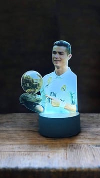 لد صوئي جمله فقط شحن ٧ الوان يشتغل السعر ٥ الاف فقط  توصيل موجود 07513...