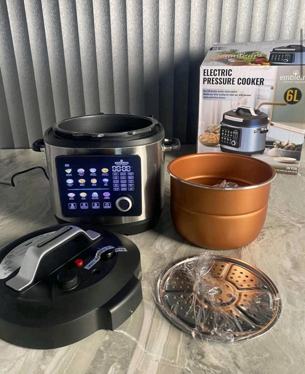 جدر ضغط كهربائي من ماركة امبليوم 
لطبخ جميع انواع الأكلات 🍗🍖🍜🍲🍵🍛
🔺لأول مرة يأتي بشاشة ايباد لمس 
🔺تايمر للتحكم بالوقت 
🔺ثرموستات للتحكم بدرجة الحرارة 
🔺منبه صوتي عند استواء الطعام 
🔺 متوفر بحجمين 6 و 8 لتر  
🔺الوعاء الداخلي تيفال غير قابل للألتصاق
🔺قدرة 1000واط
🔺قفل حماية
🔺خاصية ابقاء الطعام دافئ 
توجد خدمة توصيل الى كافة انحاء العراق 

