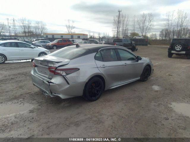 كامري هايبرد
موديل 21
فول مواصفات XSE
ماشية ١١٥ k
سنوية لحد 28
دفتر بانزين بيه
ثلاث قطع  كلير امريكا
السعر 195 بي مجال
رقم بغداد 
المكان كركوك
***********
