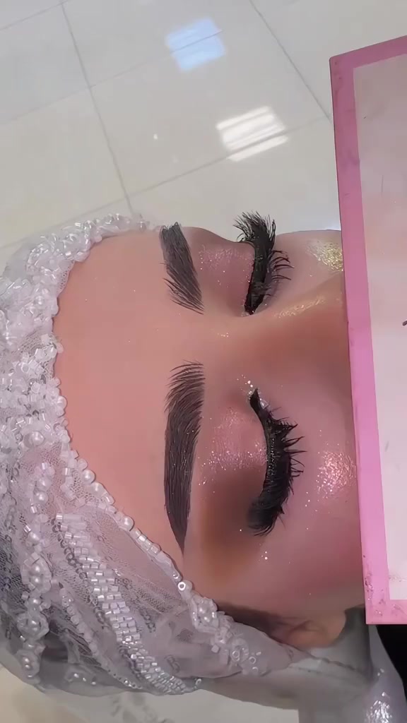 بغداد حي الحسين داخل فرع مثلجات الريان اشتغل  بالبيت
من رخصة الادمن خبرة ١٠   سنوات 
 اشتغلت سابقا بمركز جاد اللبناني ومركز الشيماء التجميلي وصالون ايهاب كريم مراد

خطوبة او مهر ١٢٥مع هدية ❤ عدسات واظافر ورموش شعر طبيعي وباودر جسم 
حنة وعرس ٢٠٠ مع هدية ❤ عدسات واظافر ورموش شعر طبيعي وباودر جسم 
مكياج مدعوة  ٢٥   مع هدية رموش طبيعية 
تسريحه ٢٥ 
تسريحة شينيون او بونتيل ٣٥  
عدسات ٢٠
الماكيرة باريس بغداد حي الحسين فرع مثلجات الريان للحجز ***********  صالوني بالبيت
