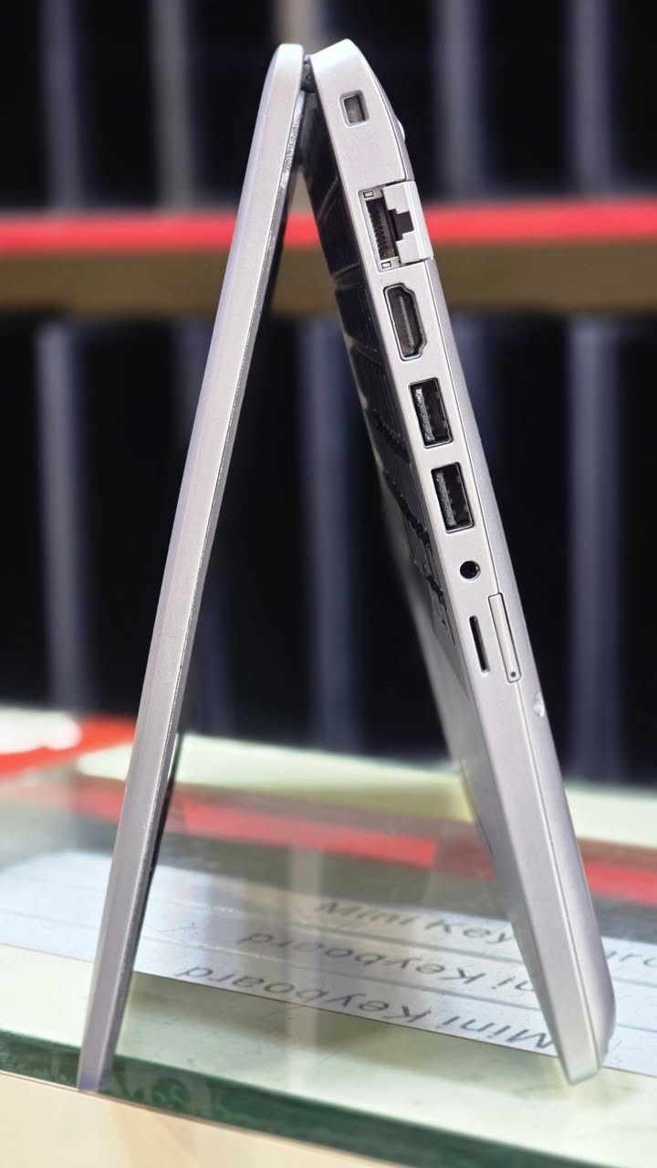 عرض خاص شركة قصر التقنيات
💻 لابتوب 5410 Dell Latitude  
⚙️ المعالج Intel i5 Gen 10 
✅️ الجيل العاشر  ️
🧠 الرام: 8GB DDR4
💾 التخزين: 256GB SSD m2 
     كارت شاشة داخلي 
🖥️ شاشة حجم 14n. slim
🔹 الشاشة: FHD
🔹 النظافة: 95% ✨
🔹 الشاحن: أصلي 🔌
🔹 الكيبورد: إضاءة + عربي 💡⌨️
🔋 أداء قوي وسرعة عالية، مناسب للدراسة والبرامج الهندسية و العمل والمهام اليومية.
Batterie 🔋 excellent
💰 السعر:275,000iqالف
الملحقات🎁شاحنة اصلية🔌 وحقيبة💼 وماوس🖱
📩 للاتصال أو الاستفسار يرجى التواصل على الارقام
***********. ***********
971543546030+ تواصل واتس 
العنوان.  موصل المجموعه الثقافية مقابل متحف الجامعة
يوجد توصيل لجميع المحافظات 
اسعار خاصة لمكاتب الجملة
