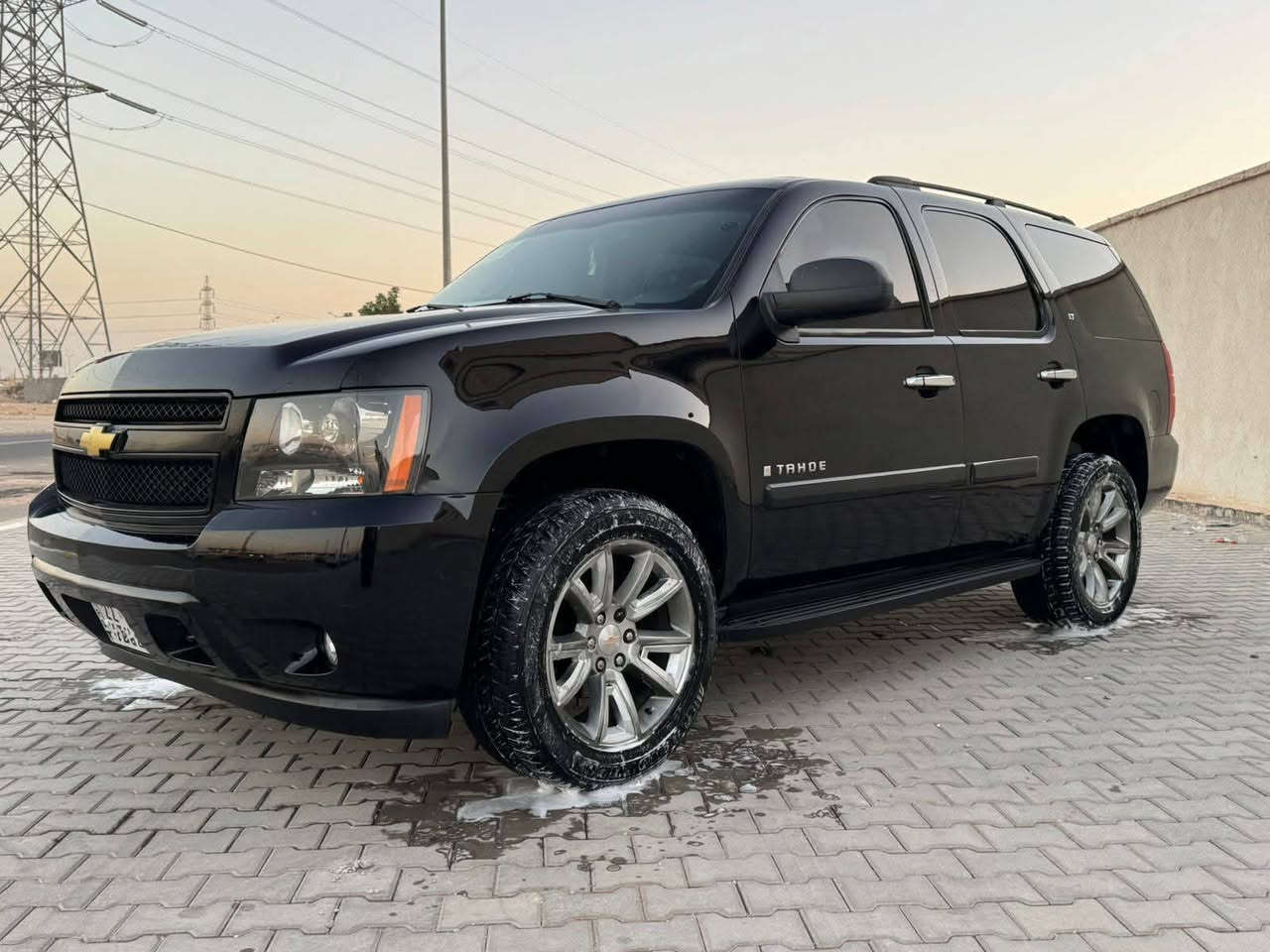 سلام عليكم سيارات  للبيع عدد ثنين موديل 2008 فول مواصفات LTZ كفاله كص وصبغ سيارات جاهزات للخير من كلشي عدد السيارات ثنينهن للبيع مكان السياره ميسان العماره سعر السياره الوحده 110،وبيه مجال 
رقم الهاتف.   ***********
