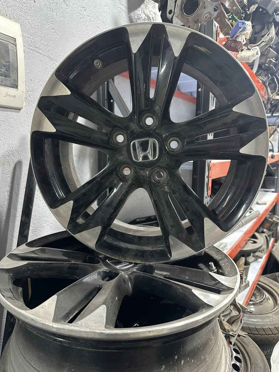 السلام عليكم 
اخوان 
برمجه مفتاح مع البصمه 🔑 70 $
عقل محرك مع البرمجه اولاين 300 $
Abs سفك من2022 لل2024  350 دولار شامل برمحه اولاين 
Abs  800$سفك 2025-800 شامل البرمجه اولاين

Abs اصلي شامل البرمجه اولاين $700
مشط ستيرن شامل البرمجه اولاين 400 $

متوفر ميكانيك امامي وخلفي 
اكورد وسفك وانسايت من موديل 2020 الى 2025

متوفر رادار سفك اكورد crv انسايت  جميع الموديلات 

ظفاير  جميع الموديلات وجميع الفئات 
متوفر دعاميات امريكي تفصيخ امامي وخلفي 
متوفر دعاميات CRV اماميه اغلب الالوان 
متوفر جاملغات اغلب الالوان امريكي 
العنوان بغداد حي العدل مقابل اسواق مركزيه 
***********
