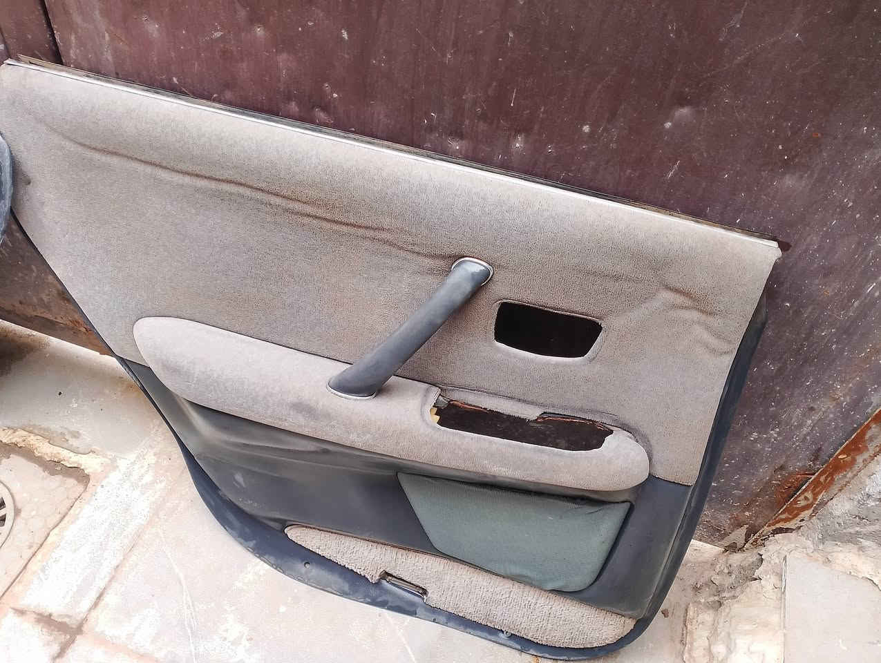 غراض للبيع مكاني بغداد توصيل ما عندي ***********
