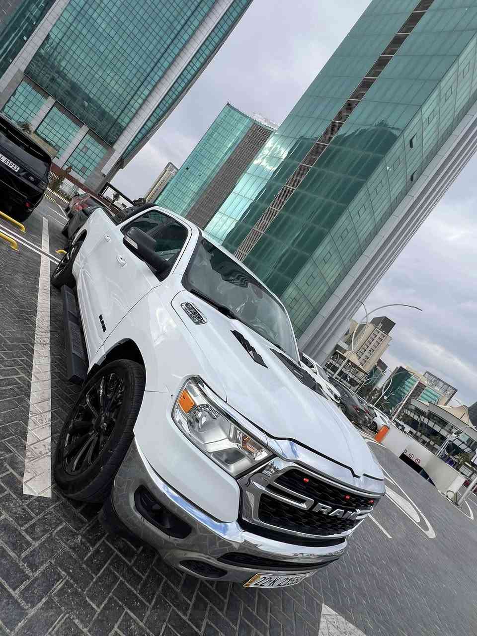 دوج رام 
موديل 2022
محرك V8.57
مواصفات بيك هورن
باب كبير بودي طويل
ماشي 73000mi
مكان سيارا اربيل
سعر 270$😱🔥💣
واتساب ***********
