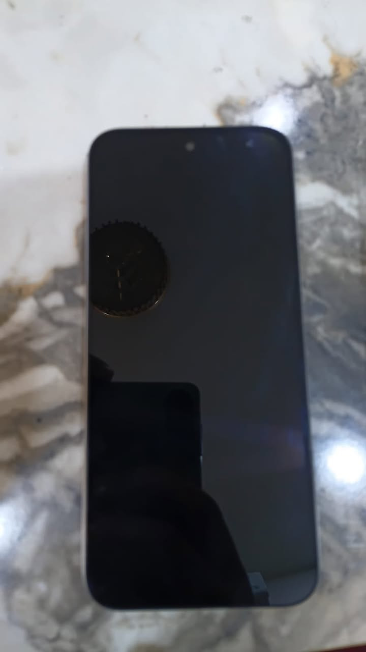 سلام عليكم شباب Honor x6c جهاز نضيف استعمال يومين بس ذاكره 128 مرتب خلقه واخلاق سعره 140 وبي مجال تواصل على رقم ***********
