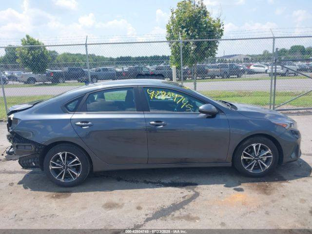 يا الله سلام عليكم لبيع فورتي موديل 2024 فئة LX مطروحة بلحرة رقم الهاتف *********** بكاني ديالئ بعقوبه وحياكم الله
