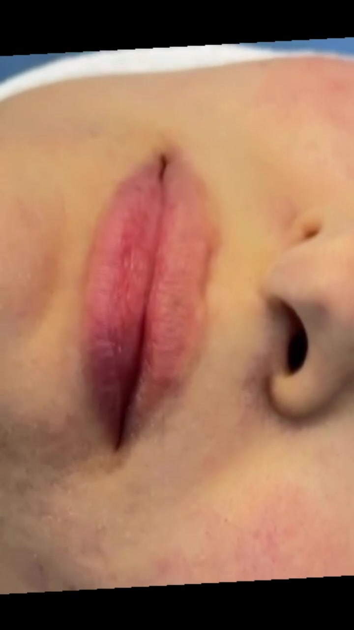نستقبلكم يوميا بعياده كنز الابتسامه للاسنان والتجميل 🙏للاستفسار الاتصال على ***********
عنوان العياده نزله گميره فوق صيدليه ليث صباح طابق اول
