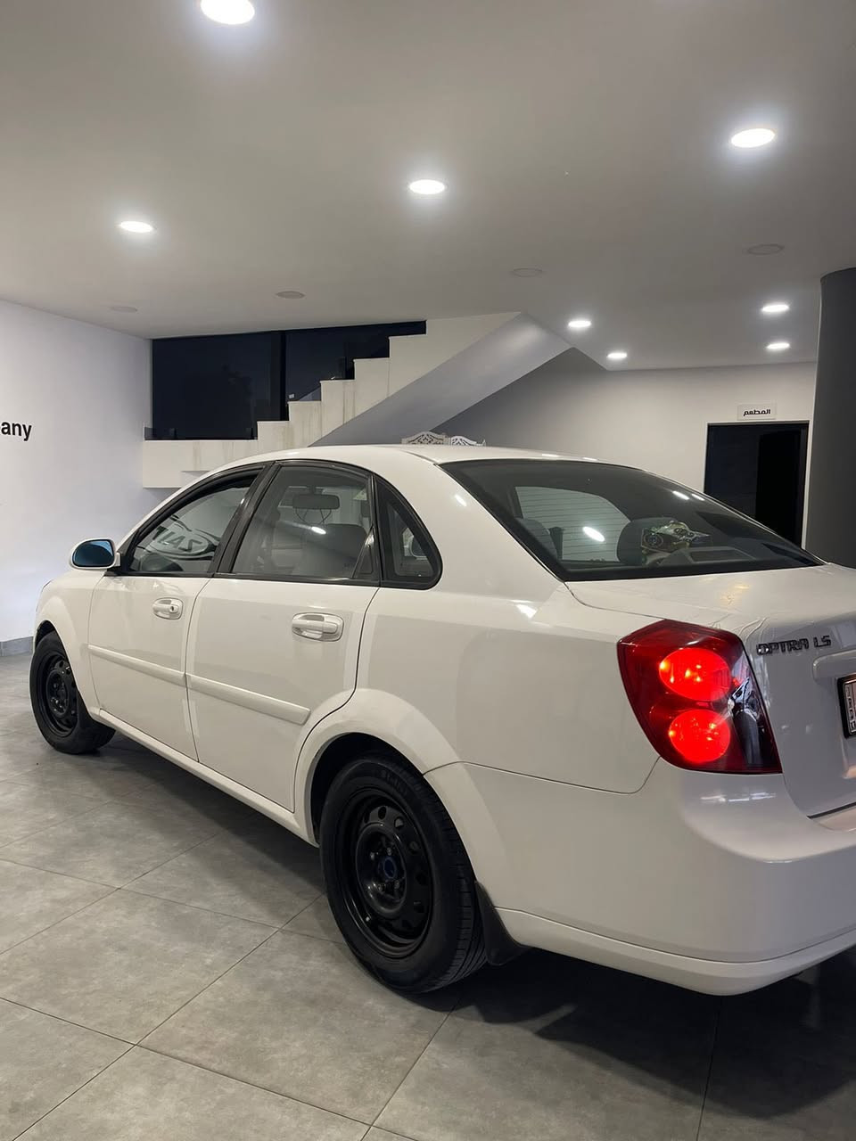 للبيع فقط 

اوبترا موديل 2010

لون ابيض  

رقم اربيل مسطره  

رقم سنويه هزه جديده 

ضرر جاملغ امامي نفر فقط 

بدون داخل و شاصي ولا يربك 

السعر 86 و بي مجال كلش بسيط 

سياره شرط ماتصرف عليها ربع 

للتواصل 

***********
***********
