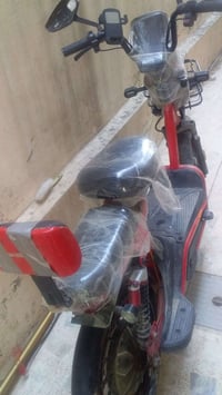 نظيف • تايرات جديدة • بطاريات ٩٠٪