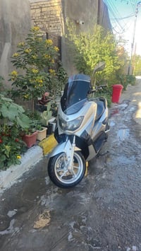 Nmax 2020 ماشية 400 كيلو  سرعتها 160  كفاله من كلشي  سعرها خاص  078222...