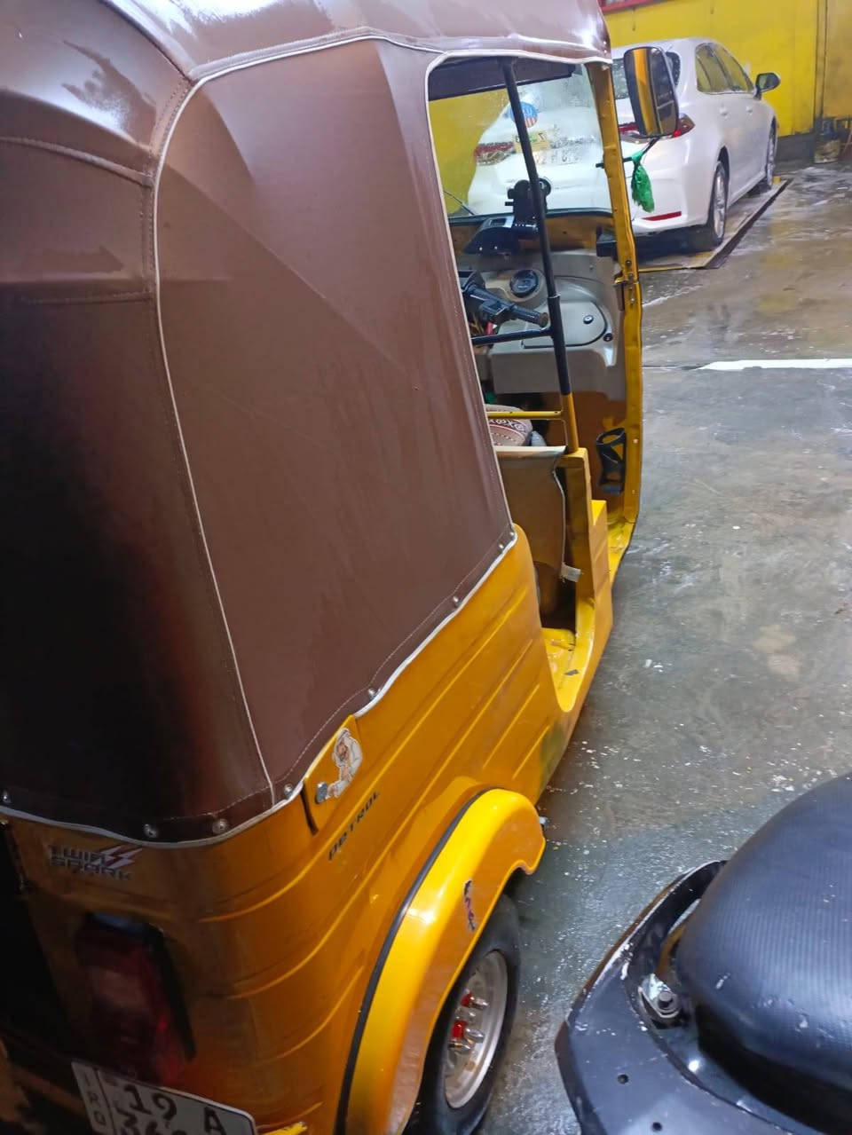 تكتك موديل 2020شهر11مرقمه وسنويه صفحتين بيه صبغ الاستفسار علئ هادا الرقم *********** علما انه سعرها ٧ ملاين وبيه مجال بسط
