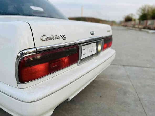 نيسان سدريك مؤدلي ٢٠٠١ موحةسةن ناو سور 
ئارمي پلاستيكي سليماني بةشةرتي ئةوةلياتوو خةرامة 
گيرومةكينة بةشةرت ئةكسل بةشةرت 
بئ بؤياخ دوو پةلةكاتي هةية و تةواو 
پيشوو دواي كةپس چةكوشي پيوة نيية 
تةقةو رةقة بةشةرت زؤر لة رةسمةكان جوانتر 
٥٧$مةجاليكي كةم 
شوين هةلةبجةي تازة 
0751 2219981
***********
