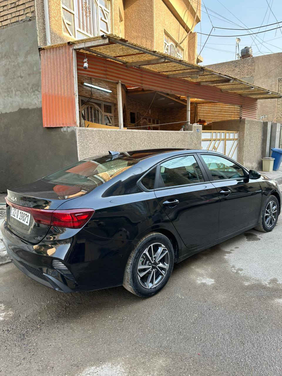 سلام عليكم البيع فورتي موديل 2023 وارد أمريكا سياره خير من الله الحادث باب الخلفي جاملغ كلير من أمريكا بدون ايرباك موصفات شاشة كبير رادار تحدي مسار مثبت سرعه ويل كب مكان سياره بغداد الغدير السعر 138 وبيه مجال رقم أربيل تحويل ثاني يوم *********** استفسار
