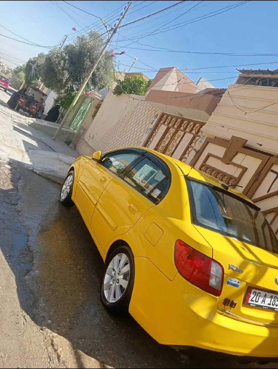 كيا ريو موديل 2010 رقم ديالى نكليزي باسمي ضرر جاملغ وبوند امريكي  مبدلات إصليات ومسطره مال جاملغ بدون شواصي شرط كير ومحرك شرط هيئه وغرامه صفر سياره حلوه حيل سعر 95 وبيها مجال رقم *********** / ***********
