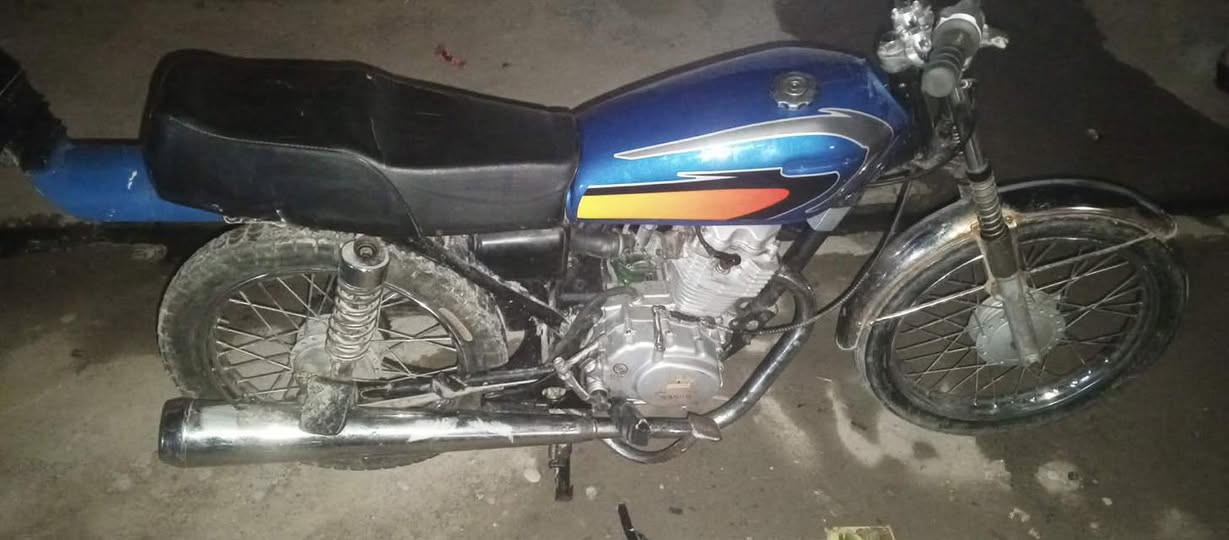 السلام عليكم
دراجه للبيع بارت ٩٩٩٩٩. باب اول 

الدراجه ما يعوزه  كلشي بس بستن 

الدراجه شرط خرسه 

شلعه وعدل نار 🔥 

تانكي جديد ستيرن جديد الدراجه نظافته كدام 

سعره 275 وبيه مجال للطيبين 

متواجد رقم واتساب 

***********
