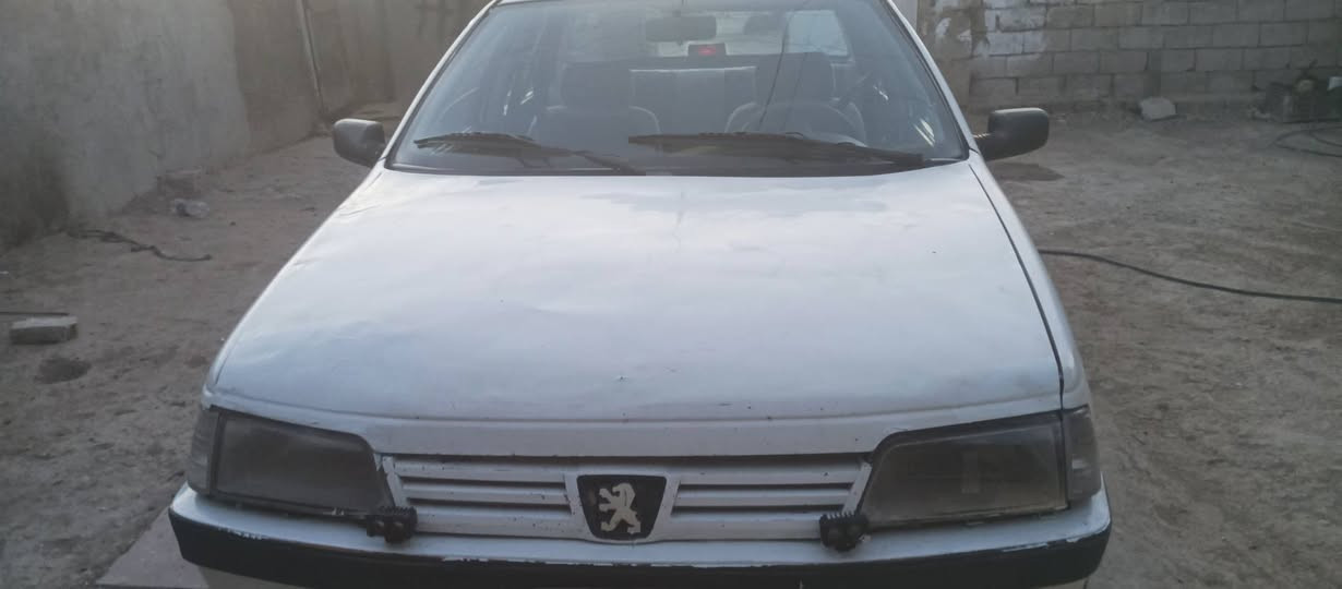 سلام عليكم سيارة بيجو رأوا موديل 2009 مكينه تبخر لكير 3ميجي فقط تحم تاير صدار امامي خلفي خير من آللة سعر 15ورقة وبيه مجال قليل لبكان سلمان باك لمدائن التكفل سرقه وعشائر ***********
