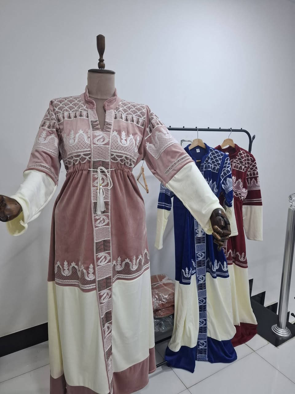 مجموعة من الجلابيات المصرية الشتوية بإسعار جدا مناسبة ... سارعوا بالحجز الكمية محدودة


**إذا كنت صاحب هذا الإعلان وتريد حذفه لأي سبب، رجاءا أرسل رسالة إلى الدعم الفني**