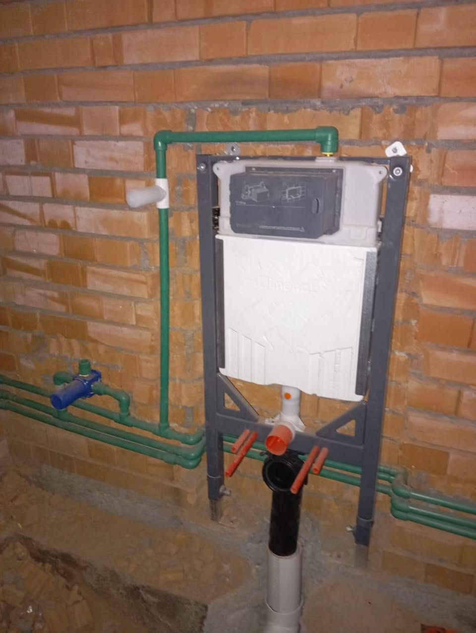 السلام عليكم ورحمة الله وبركاتة
عدنا لكم بكل ما هو جديد 
وبشغل احدث التقنيات 
وبيد ماهره وكادر مضبوط 
للتصال ولاستفسار على الرقم ***********
