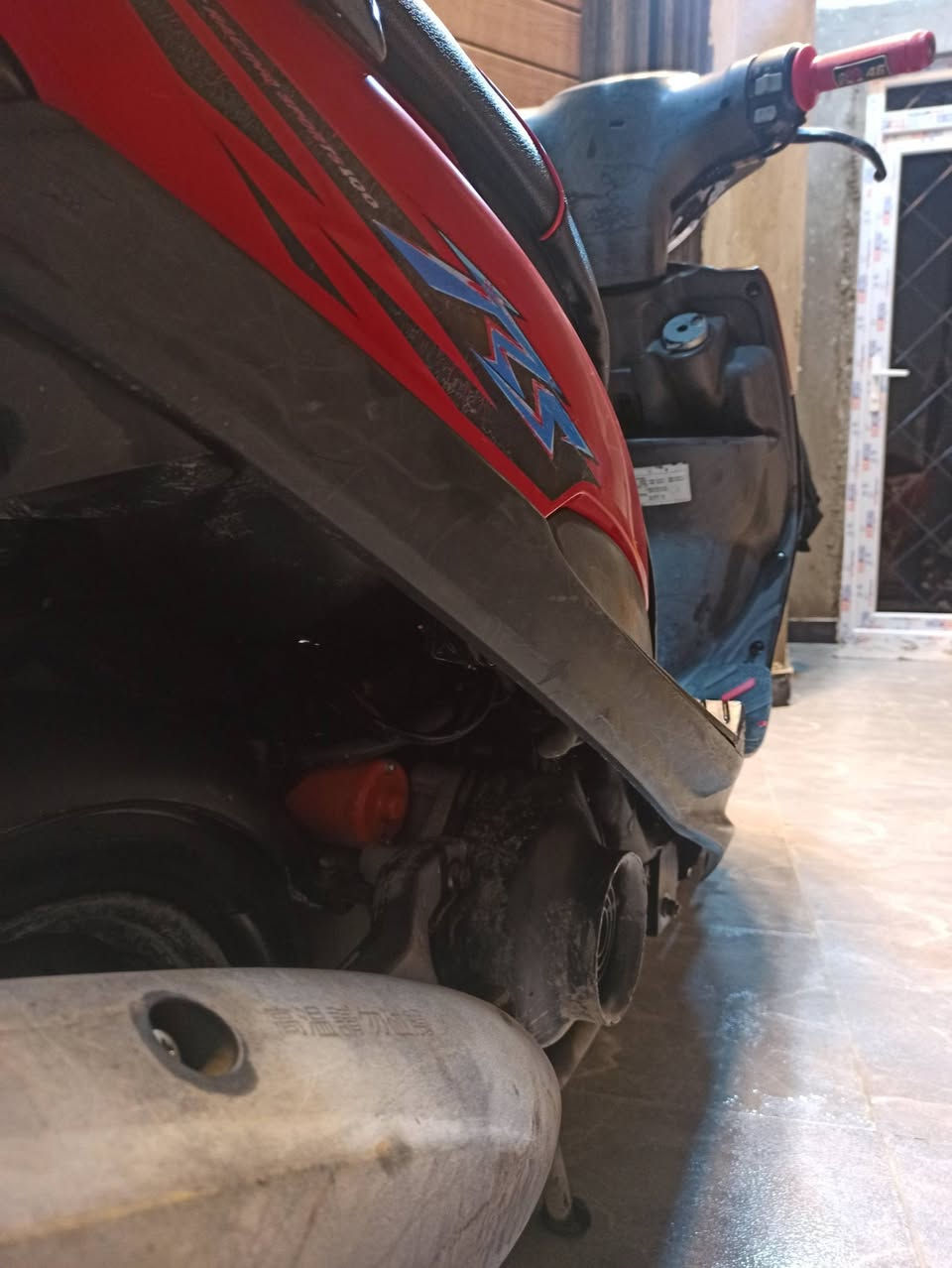 سلام عليكم دراجه ماكس 120 نضيفه  سعره 650 بيه مجال  رقم واتساب ***********
