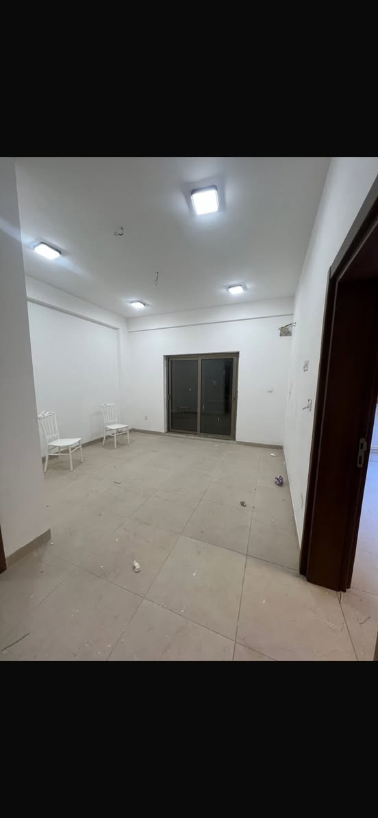 #شركة_ارض_ادم_للوساطة_العقارية
#للايجار #للايجار

🔴في مجمع سومو سكني
🔴الشقه طابق اول
🔴المساحه 150م

🔴ثلاث غرف نوم 
🔴مخزن
🔴استقبال
🔴مطبخ
🔴ثلاث بالمكونات

التفاصيل اكثر يرجى الاتصال على الرقم

📞***********

📞***********
