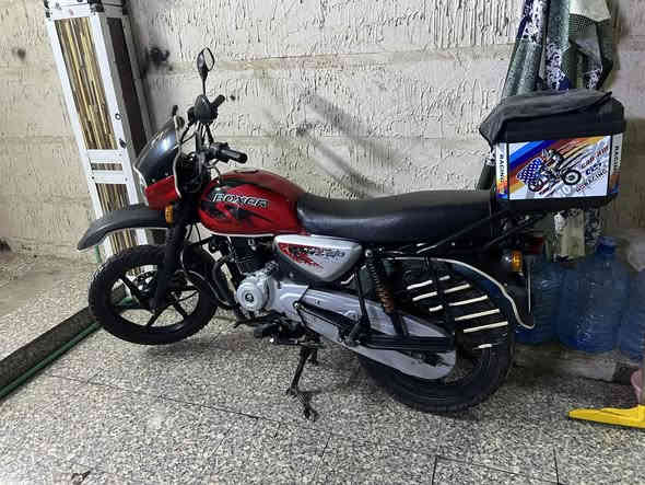 دراجة بوكسر موديل 2023 الدراجة زيرو ما ماشية الدراجة كفالة عامة برغي ما مفتوح بيها شرط اجيب مصلح اوياك لا مشتغلة دليفري ولا شي الدراجة ماشية 5000 حقيقي الدراجة خير من الله لا تبخير ولا تنقيص السعر مليونين 900 أو بيها مجال للطيبين الشراي يتصل على هذا الرقم المكان بغداد المحمودية 
***********
