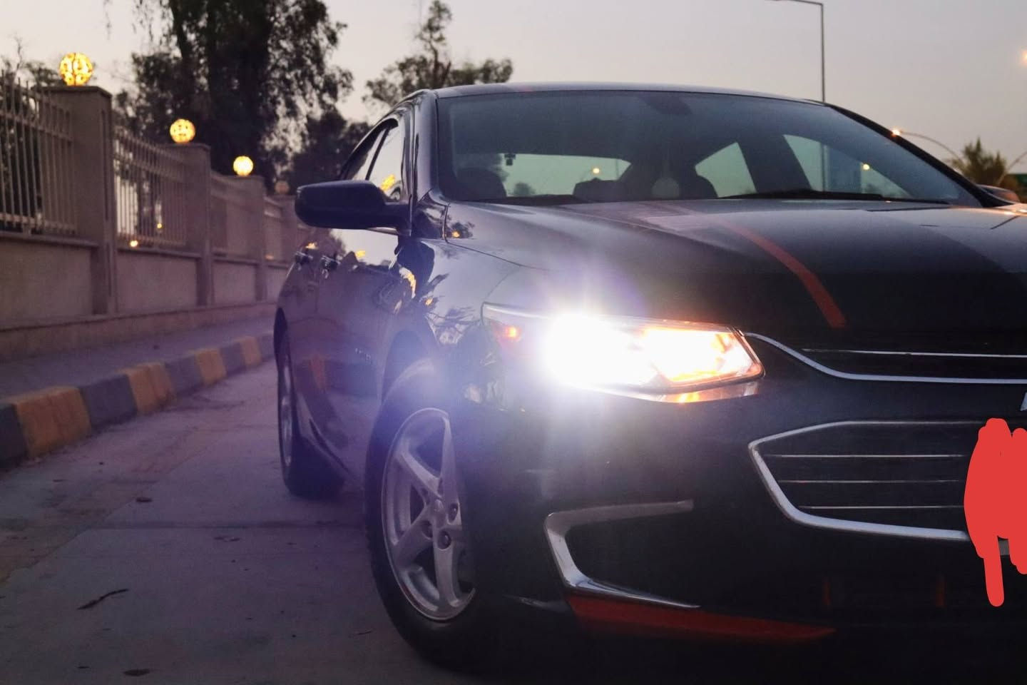 شوفرليت ماليبو للبيع 
موديل : 2018
بلد الصنع : امريكي
عداد المسافة : 125كم
لون : نيلي مميز
رقم اربيل دولي الجديد بأسمي
هزة وفحص وسنوية كلها جديدة لسنة 2030
حادث : صبغ قطعة وحدة جاملخ خلفي 
°ايرباك سليم وضع شركة
° شاصي شرط
°محرك وكير شرط
مواصفات :
ابواب بصمة جميعها 
شاشة لمس اندرويد اوتو وابل كار بلي
كامرة خلفية دوارة
نوافذ اوتو 
اوتو ستوب
تشغيل عن بعد 
كروس كونترول (مثبت سرعة)
بيها مفتاحين بصمة
حجم الويل 16
تبريد ثلج شرط 
السيارة مال بيت مداريها كلش بانزين محسن 
ابد ما خال بانزين عادي ودهن امزويل اصلي من البيت الامريكي
حجر البيئة موجود
السعر : 110$ وبيها مجال للشراي
الموقع / الموصل /الجانب الايسر
للتواصل 
*********** موصل, نينوى
