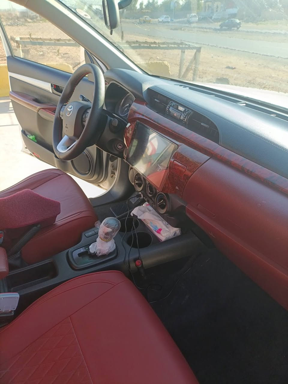 سلام عليكم بيكم 2021
سياره جديده مال جناي شرط من الدعاميه للدعاميه 

السياره فول تبريد قطعتين فقط سويج مو بصمه 
سنويه وهزه جديده 2031
السعر 265وبيها مجال ***********
