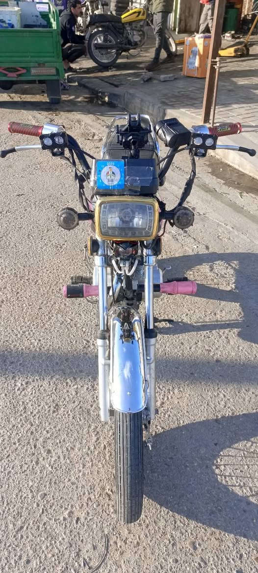 السلام عليكم. 750
درجة ربع كير سنويه بس  لوحات بعندي ما مستلمهن

درجة تعمير 2025 
شاصي 2015
نضافه فول 

(سعر 750) وبيه مجال 

مكاني كربلاء
رقمي  ***********
مستعجل حييل ريد بيع
سنويه ما صارلي سبوع من ستلمته ♥
