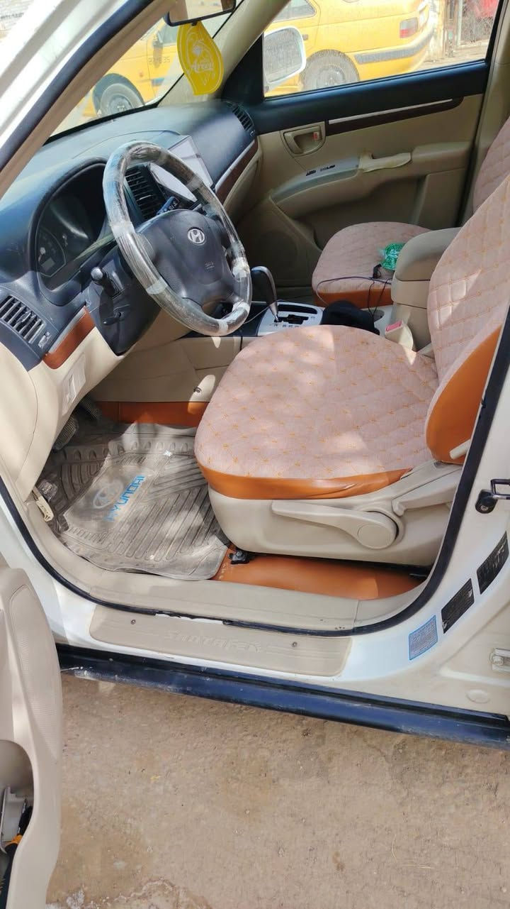 السلام عليكم سنتافية بانزين ٦ سلندر ٧راكب جاهزة كصت جنطة كيرمكينة حدادة مكفولات تبريد شغال تخم تاير مكاني العمارة سيارة بيع فقط متومة شرط حاسبة ارقام وسنوية صليات مديلهة 2012 متومة على وحدة اقل مديل سعر ٥٥ وبيهة مجال قليل رقمي *********** رقمي ثاني ***********
