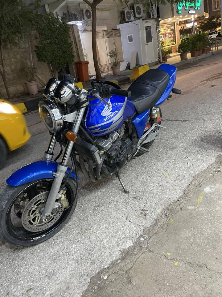 دراجة CB400 مودیل 2002 دراجة نظیف أي عیب مابي محرك کلا شغال اوراق کامل سعر  12 بي مجال مکان کرکوك رقم موبایل***********
ــــــــــــــــــــــــــــــــــــــــــــــــــــــــــــــــــــــــــ
ماتۆڕ CB400 مودیل 2002 ماتۆڕەکە خاوێنە هیچ کێشەیەکی نییە مەکینەی  کارەبای هەموو گیانی ئیش ئەکات مەنەفێسی کاملە سعری 12مەجالی تیایە شوێن کەرکوک ژمارەی موبایل ***********
