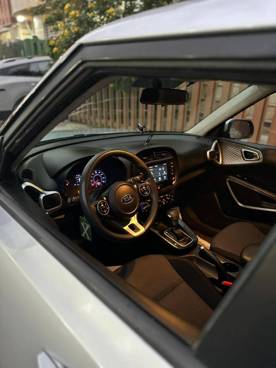 السلام عليكم
كيا سول للبيع موديل ٢٠٢٠ ماشيه ٦٦ الف ميل محرك دوش ٢٠٠٠ شاشه كاميرا بلوتوث السعر ١٤٠ حادثهه مرفق بالصور مال موظفه دوام بيت رقم الهاتف ***********
