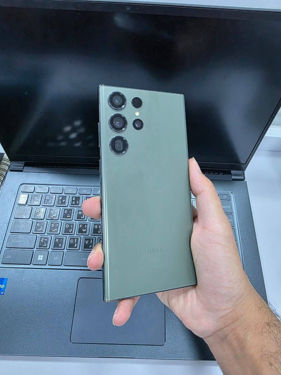 S23 ultra للبيع
ذاكره 256 دبل سيمكارت
بي فطر بلكلاسه فقط وابد ممأثر عليه نهائيا 
 لمس شحن تكنيك فول 
سعر ٥٤٠
بدون ملحقات
نجف ابو صخير 
***********
