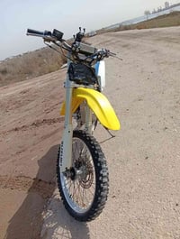 قفاز ياباني • سبورت • حاوية