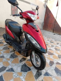 دراجه للبيع جي فور كوري نظيفه سلف هندر  كله شغال لايت زنون  0781156875...