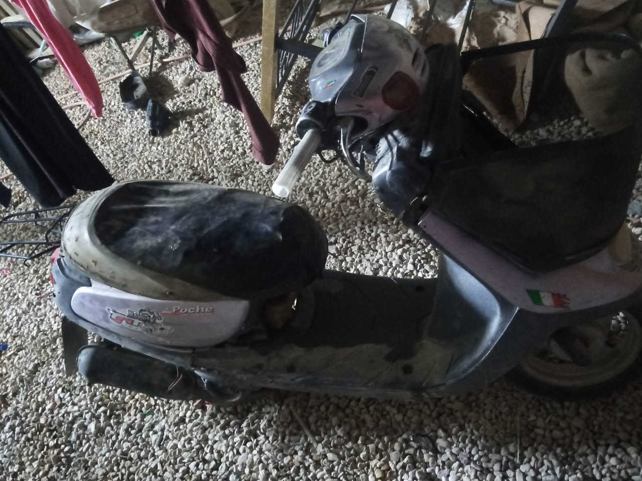 سلام عليكم دراجه ستين منغولي نضيفه تشتغل من اخنكه وراه تطفي دراجه لا كايمه ولا اكو صوت عالي بل محرك كلشي مابيه اني ما عرفله اريد ابيعه مستعجل قيموه شكد تسوه بس اليرضي الله  مكاني كربلاء رقم وتساب ***********
