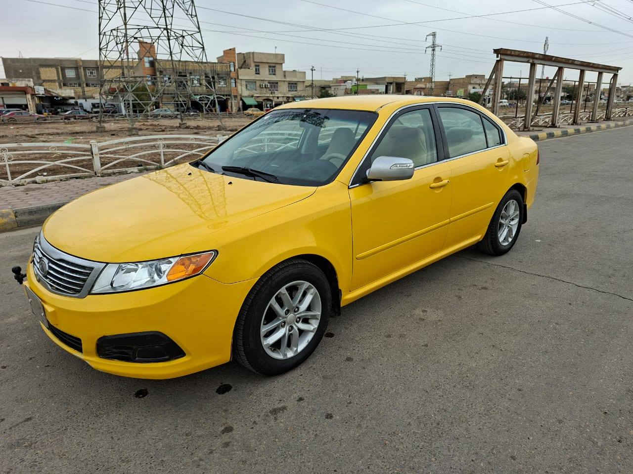 سلام عليكم للبيع وبتمه مديل ١٠ وارد أمريكي حادث حافت ل حوض فقط لا تبديل ليبل واحد مكينه 2400 دوش منضومه غاز تخم تاير ويل كب حداديه جديده تبريد ثلج جاهزه للخير مال جناي رقم بغداد مكان سياره واسط سعر 105 وبيهة مجال ***********
